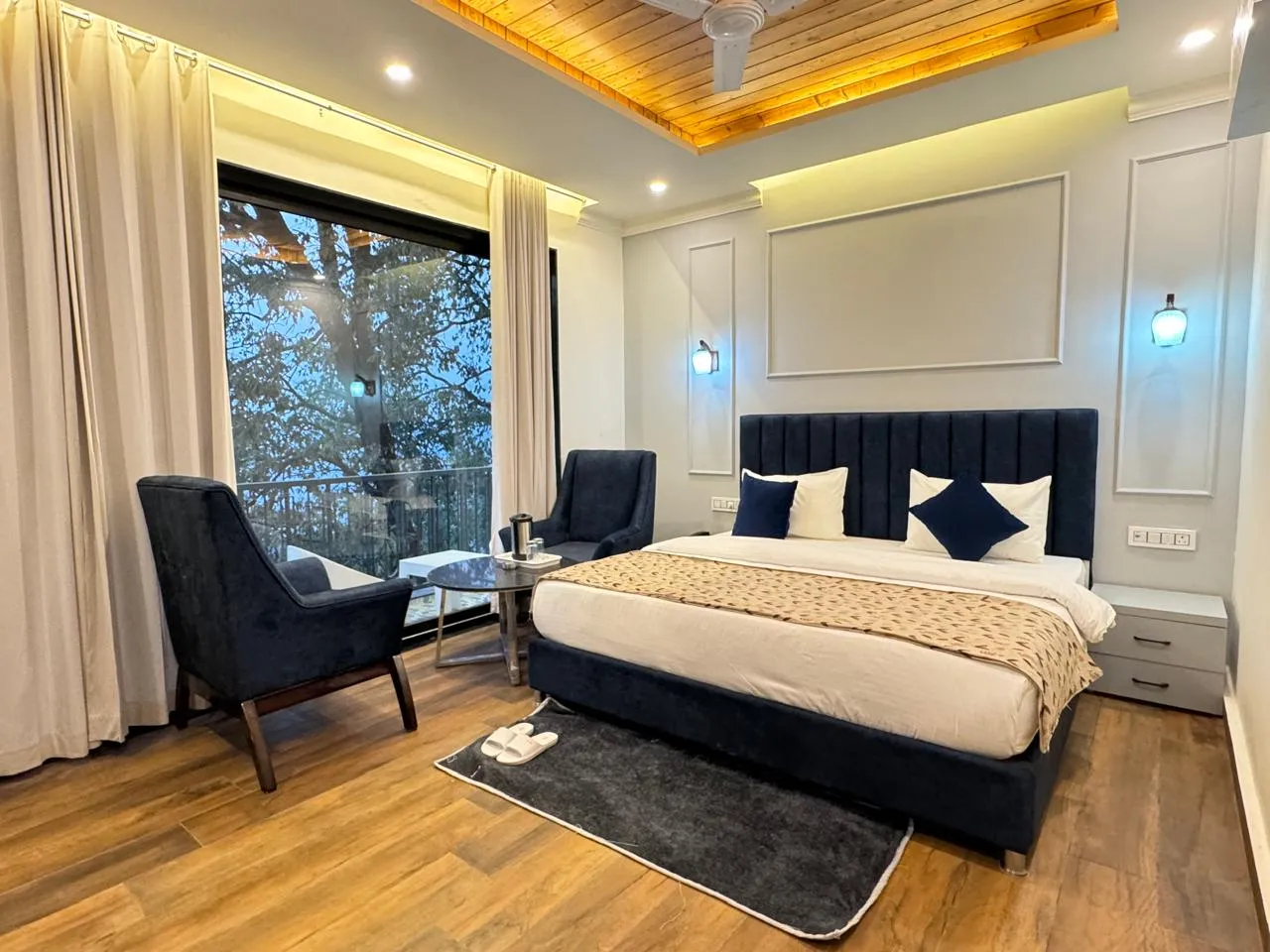The Westend Stays Mussoorie Room Type - Premium Room With Balcony