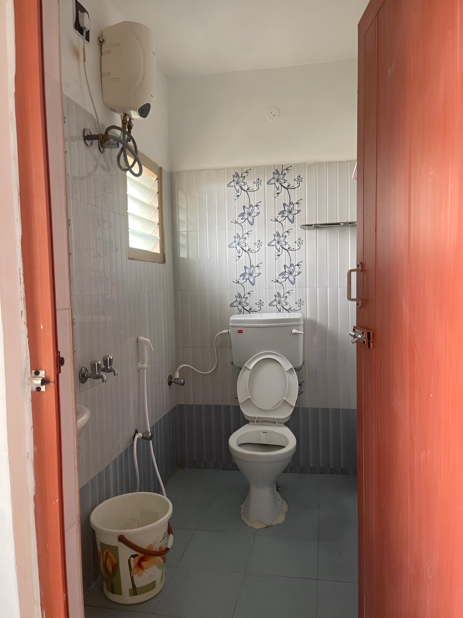 Radiant Hill Homestay - Tap to explore photos