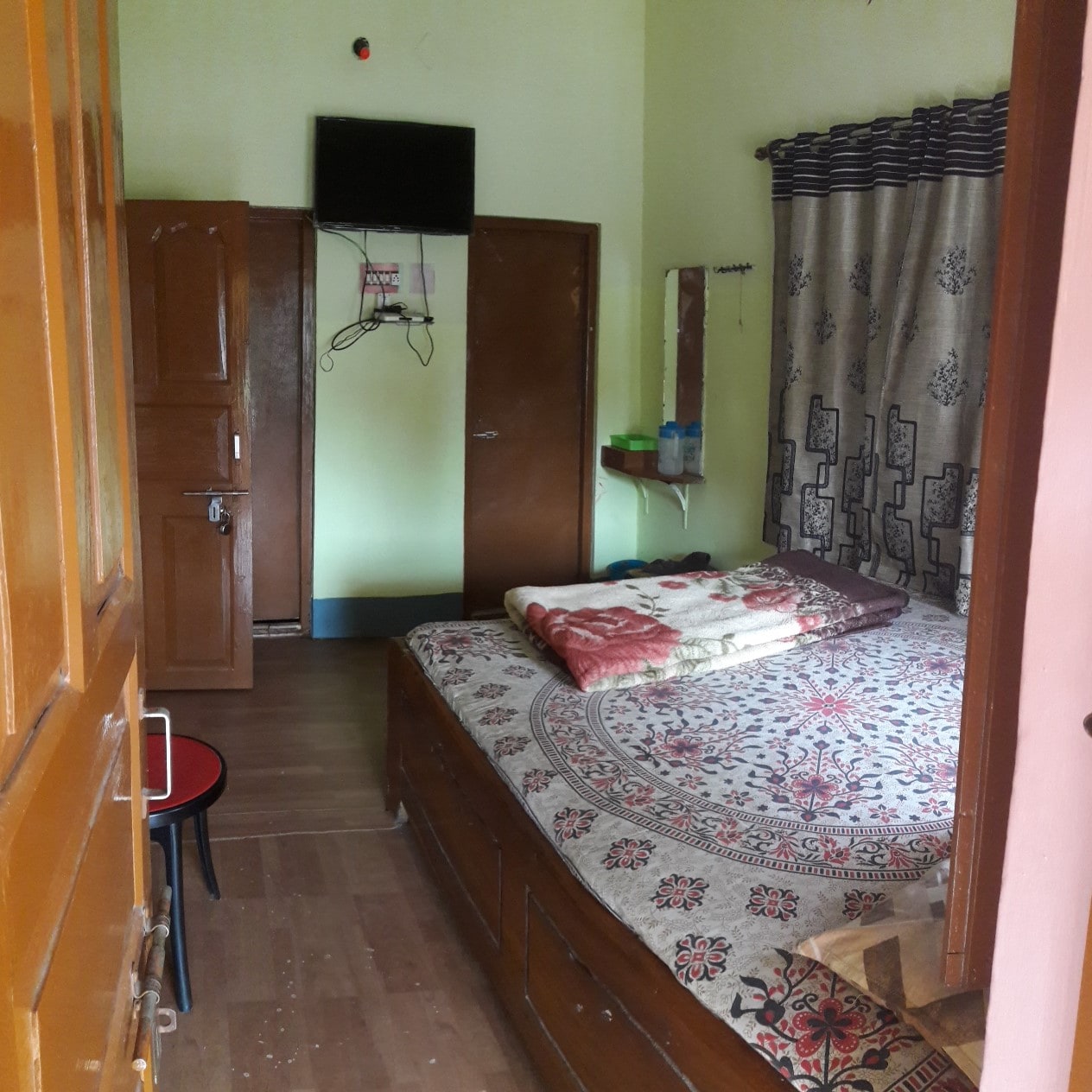 Hotel Suryakanya Guest House - Tap to explore photos