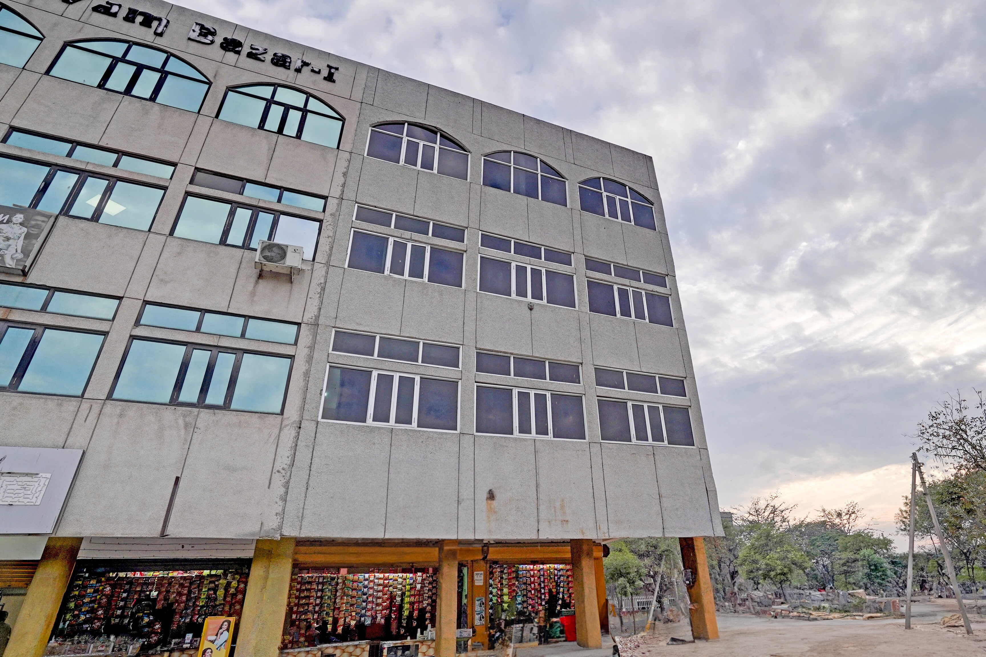 Hotel O Comfy Hotel - Tap to explore photos