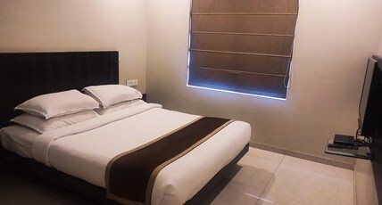 Hotel Rasika Room Type - Deluxe Non AC Room
