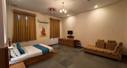 OPO Palm villa Dritan Room Type - Premium Pool view Room