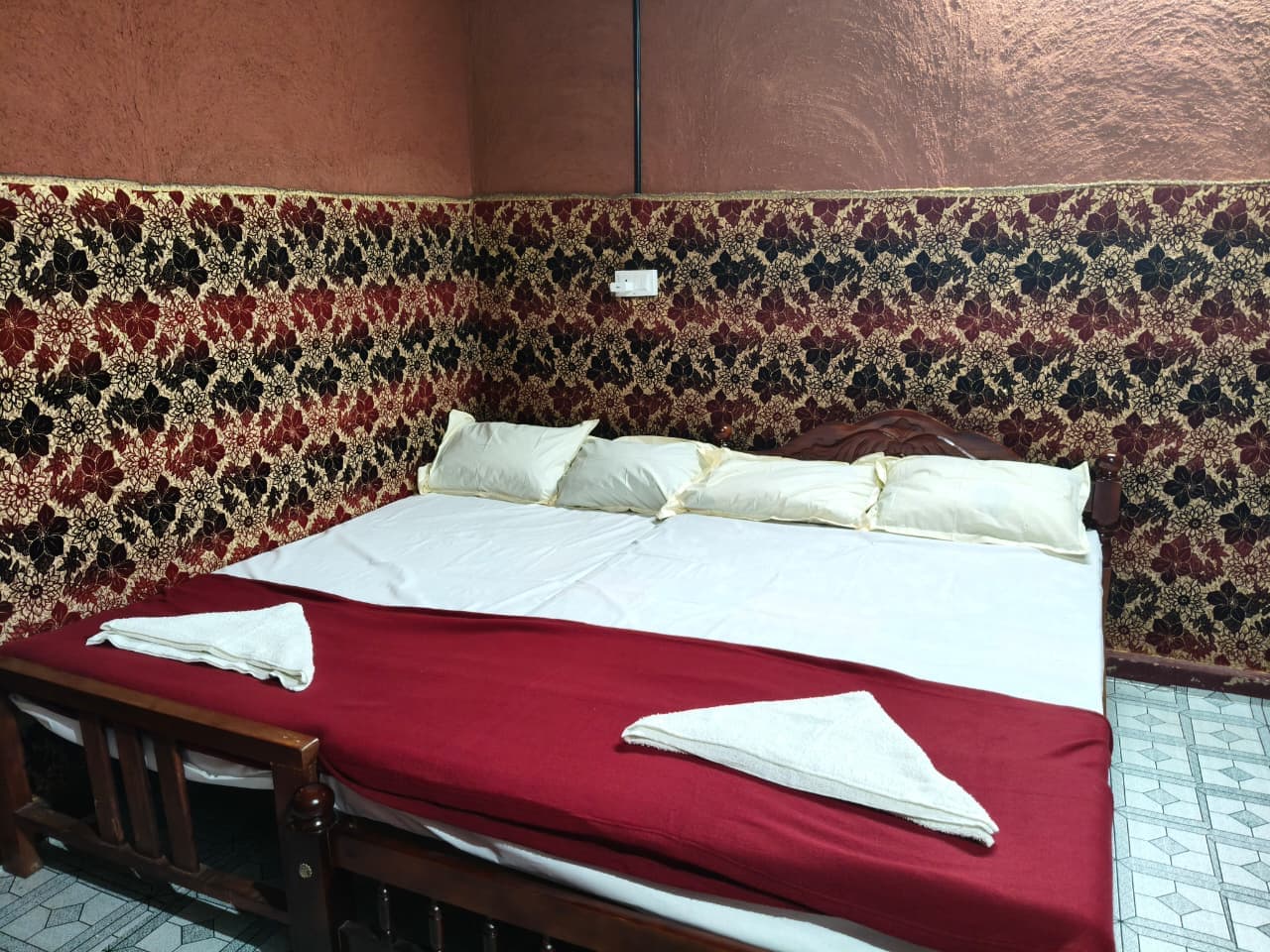 Kanthalloor Mud & Mist Homestay - Tap to explore photos