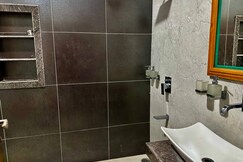 Corte De Paradise 4 Bedroom Villa near to Airport