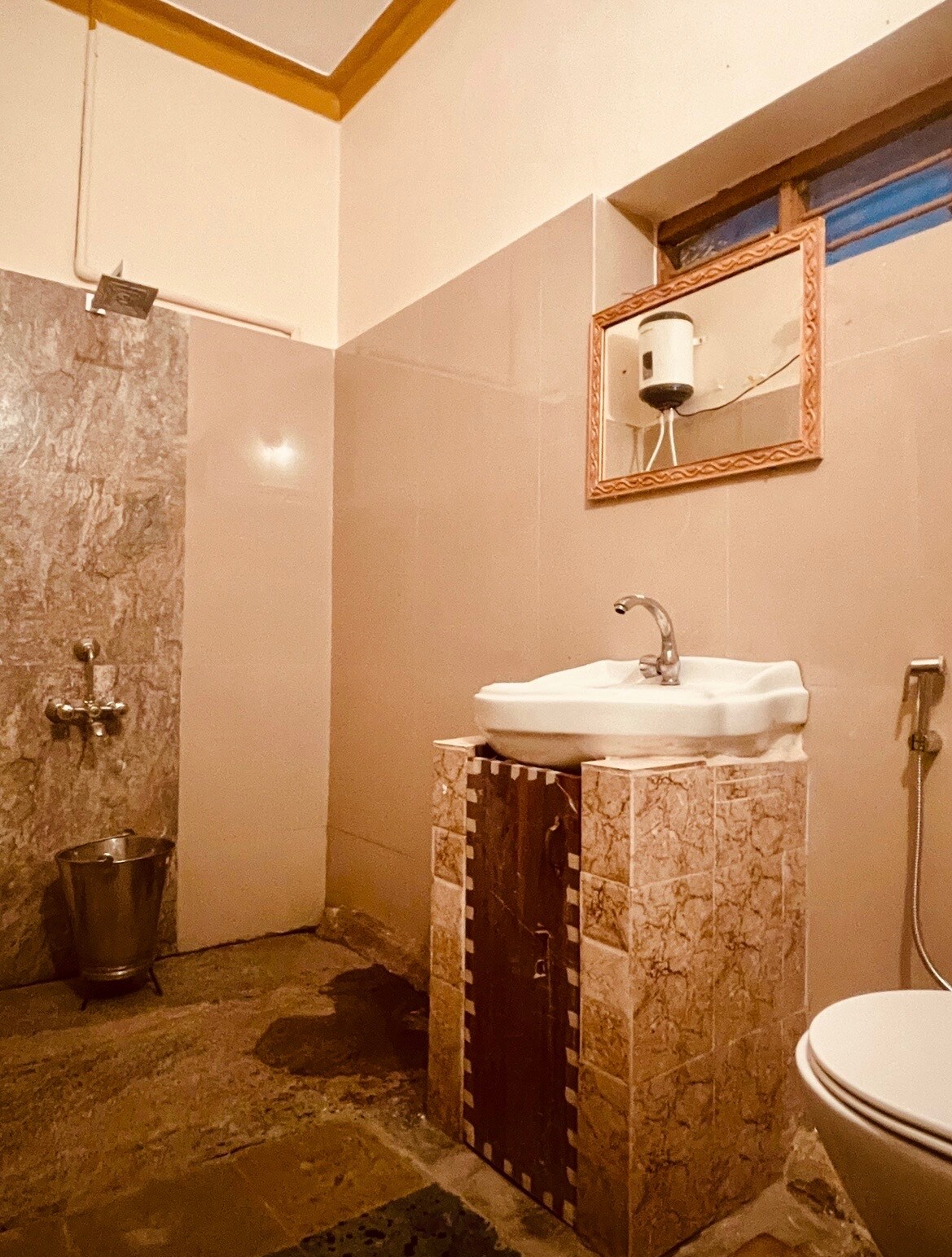Hampi Heritage Homestay. - Tap to explore photos