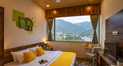 Zostel Rishikesh (Laxman Jhula) Room Type - Superior Deluxe Room (river view)