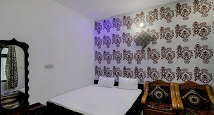 SPOT ON Golden Imperial Room Type - Classic
