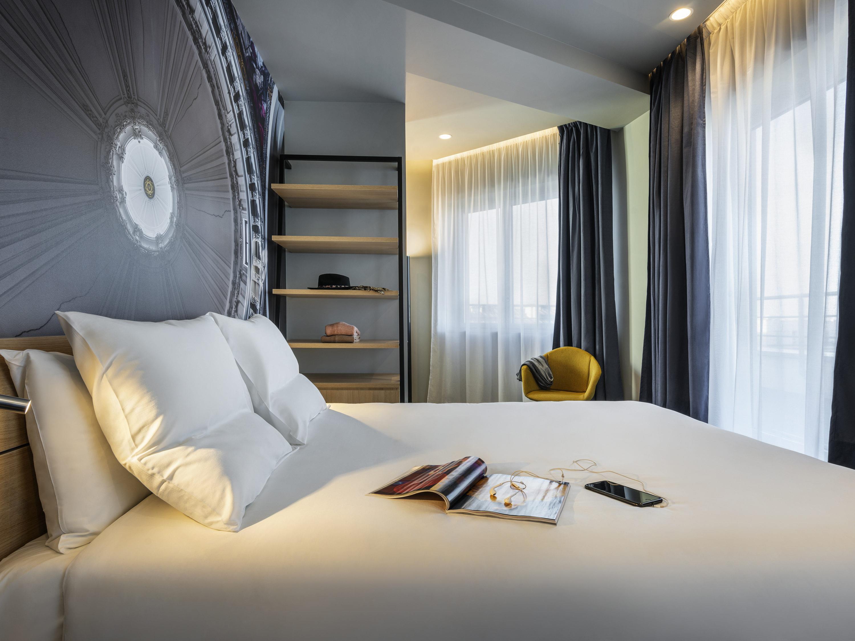 Novotel Paris 20 Belleville - Tap to explore photos
