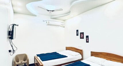 SRISAI RESIDENCY VIRUDHUNAGAR Room Type - Family Suite AC