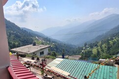 Address of Jugnoo Cafe and Stay
