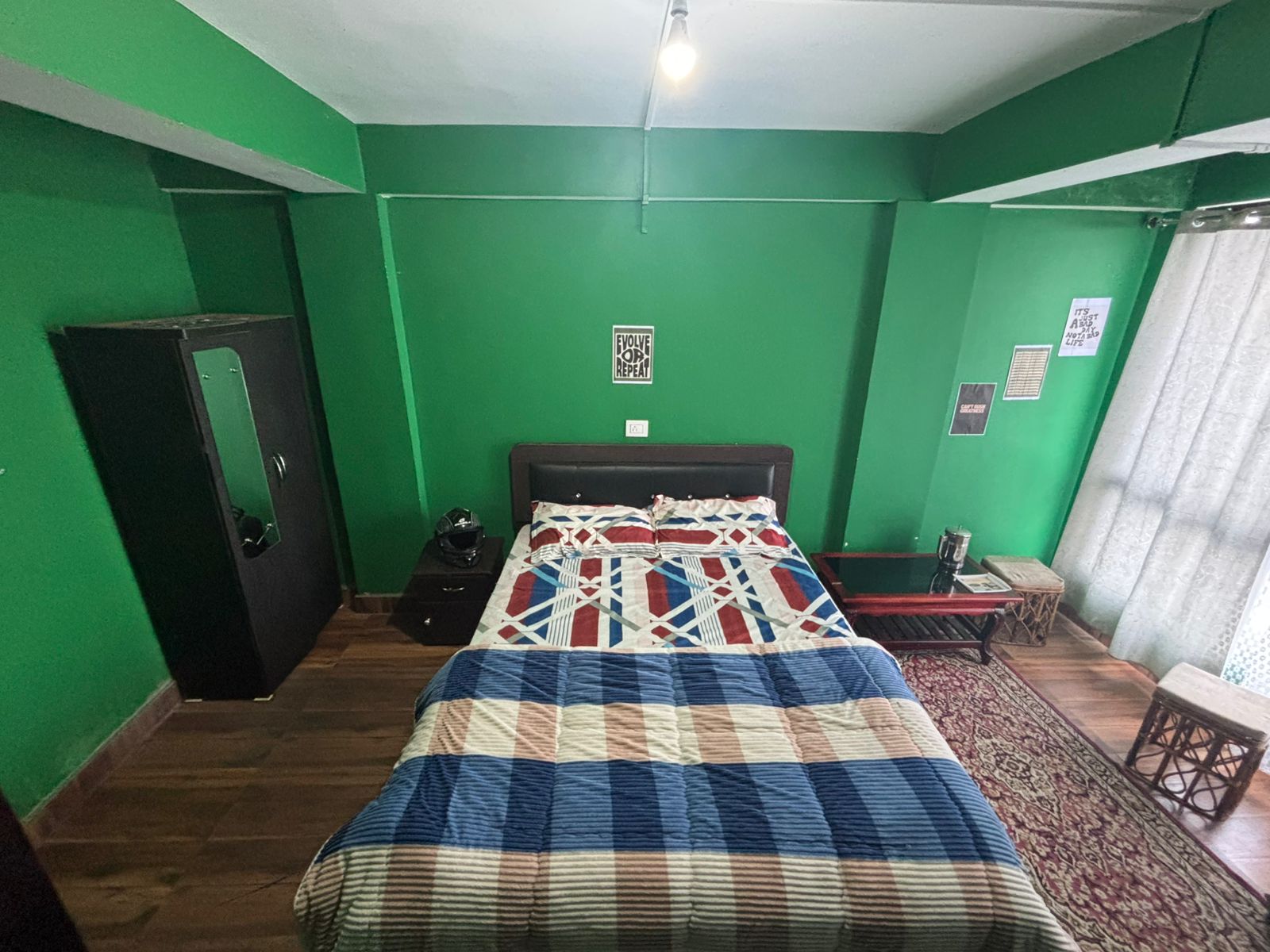 Mountain View Family Flat Near Ropeway Zoo - Tap to explore photos