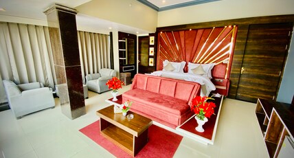 Raj Mahal hotel Luxury Rooms with pool Room Type - SUITE ROOM WITH MOUNTAIN VIEW