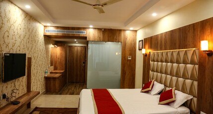 Hotel Raindew Room Type - Deluxe Room