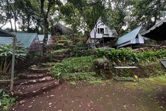 Tentdobia - Stay above the mist Munnar