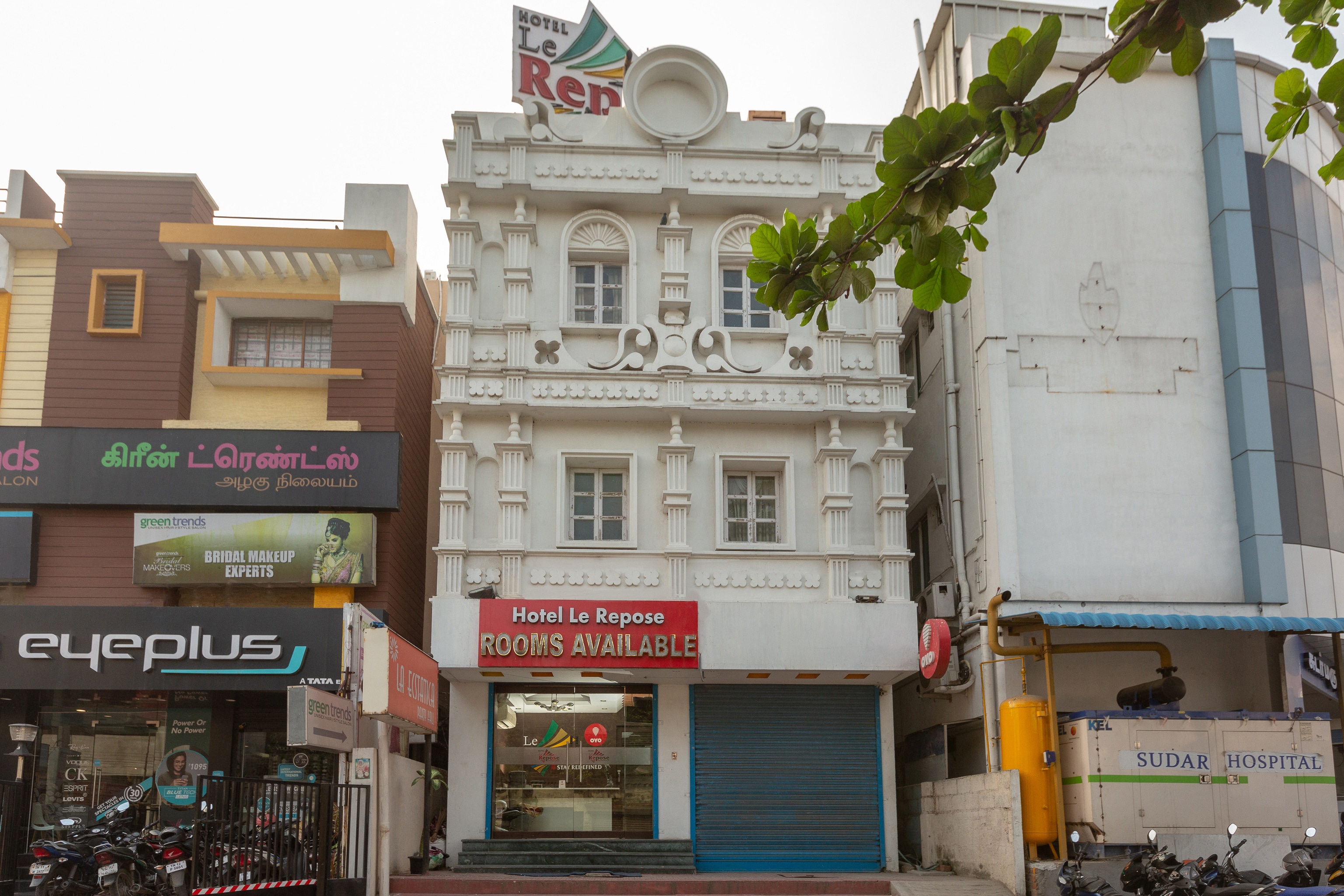 LE REPOSE - Tap to explore photos