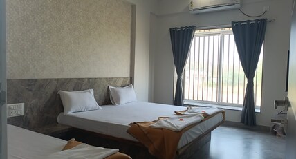 Hotel Grand Vrundavan Room Type - Triple Bed Non Ac Room