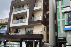 Lime Tree Uber 4BHK Apartments