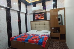 Ansh Paying Guest | Near Kashi Vishwanath Temple