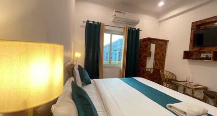 Greenday Escapes Room Type - Deluxe Room With Mountain View