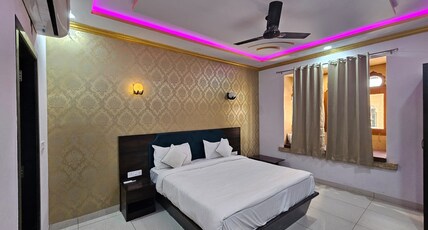 Hotel Sonal Niwas Room Type - Deluxe Room