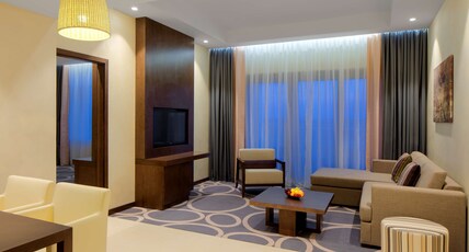 Radisson Blu Hotel & Resort Room Type - Junior Suite - Lounge Access