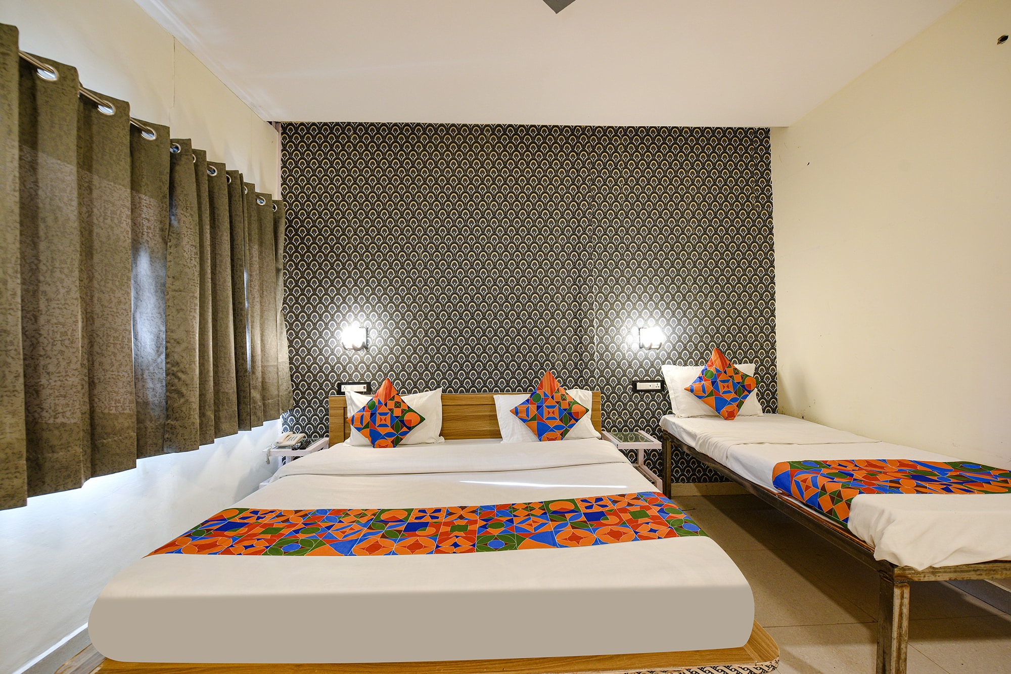 FabHotel Sizzling Resort & Adventure - Nr. Main Market - Tap to explore photos