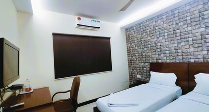 Athasri Inn Infantry Road Room Type - Deluxe Twin Room