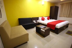 LALJI'S HOTEL & RESTAURANT