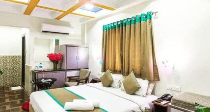 Jaya Grand Room Type - Standard Room with Air Conditioning