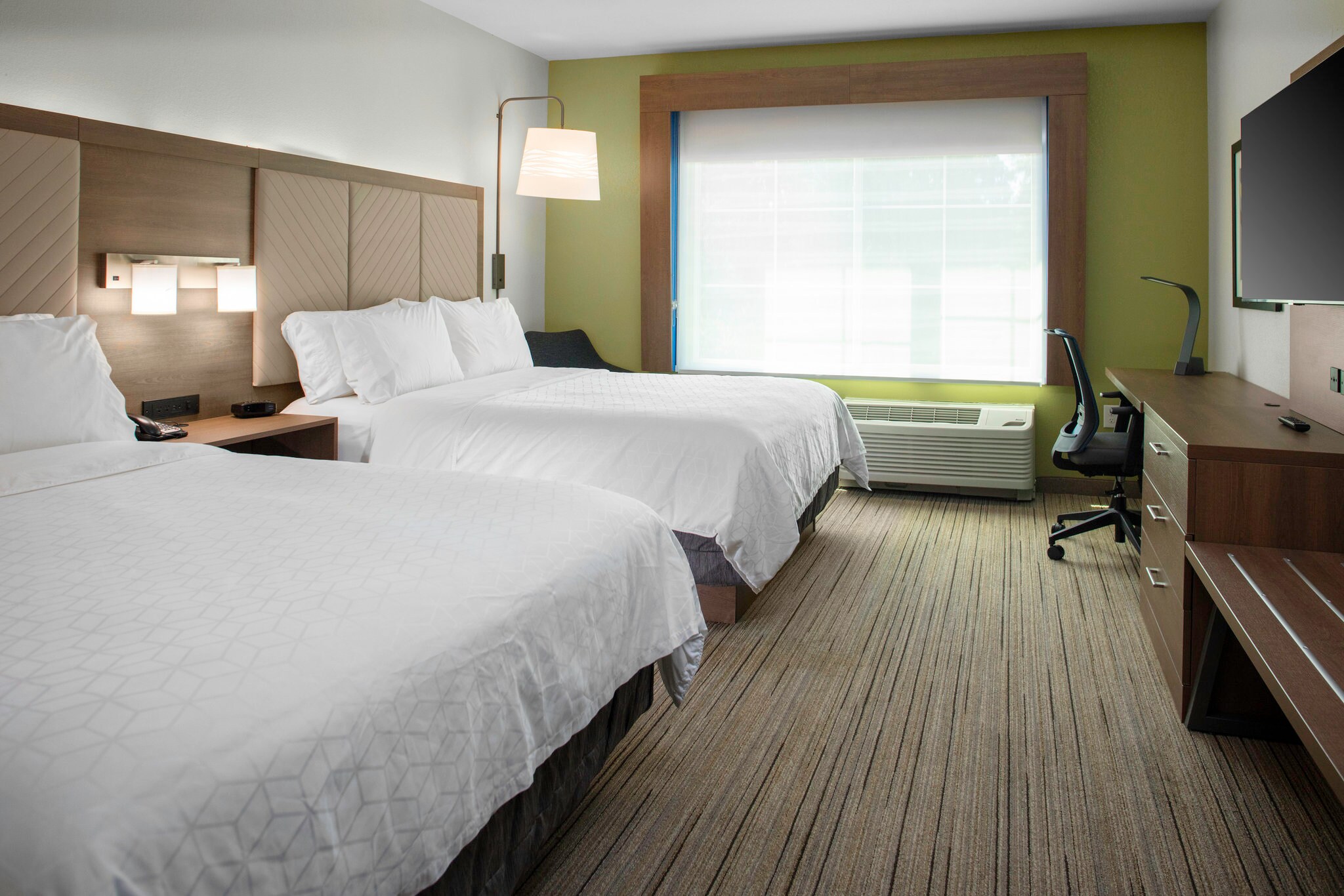 Holiday Inn Express WELLS-OGUNQUIT-KENNEBUNK - Tap to explore photos