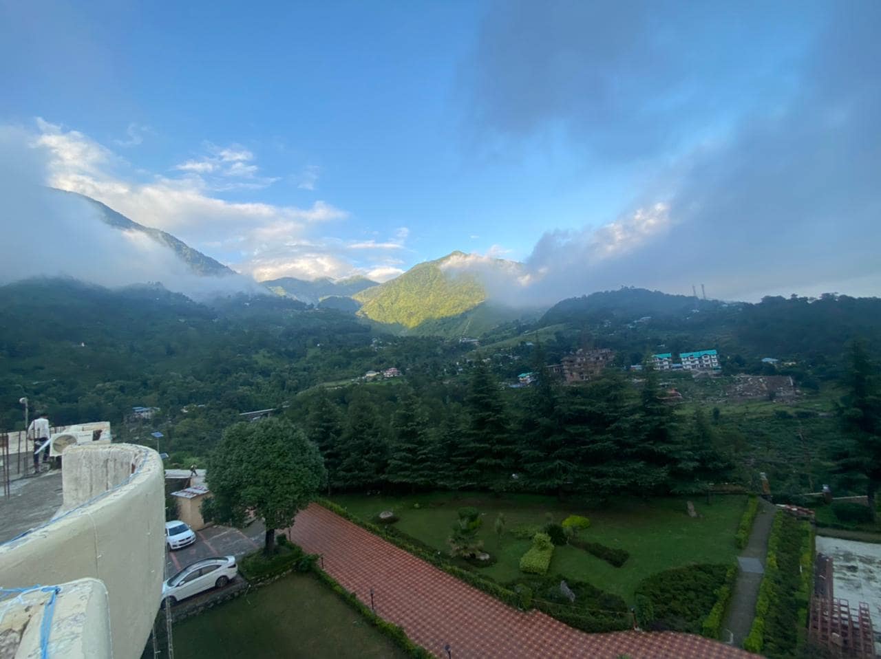 IMPERIAL HEIGHTS BY NIRVANA - Tap to explore photos