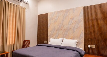 New Fateh Chand Da Hotel Room Type - Deluxe Room New Fateh Chand Da Hotel Room Type - Deluxe Room