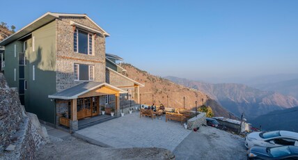 SaffronStays Alpine Blue Room Type - SaffronStays Alpine blue