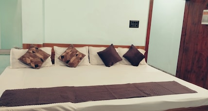 Shree ram guest house Room Type - Affordable Fourbed NonAC Room with Essential Amenities Shree ram guest house Room Type - Affordable Fourbed NonAC Room with Essential Amenities