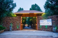 Brown Town Resort and Spa