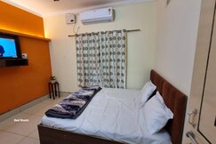 Spiritual Stay in Kashi Near Ghats Temples