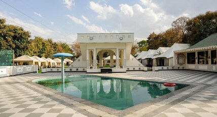 Gulbag Room Type - King Bed Room with Pool View
