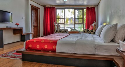 Lotus Hotel Room Type - Suite Room