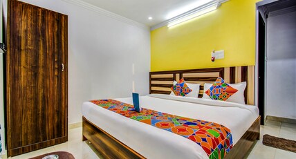FabHotel Grand Sheela Room Type - Deluxe Room