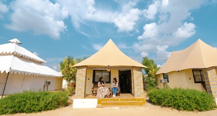 Bhavya Resort - Luxury Boutique Desert Camp Room Type - Jaisalmeri Suite Tent