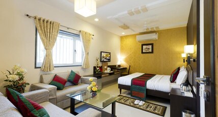 Hotel Siddharth Palace Room Type - Premium Room