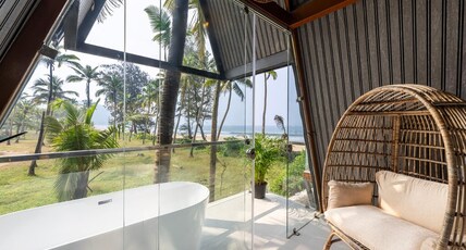 Rose Goa Beach Resort Room Type - Luxury Partial Sea view With Bathtub