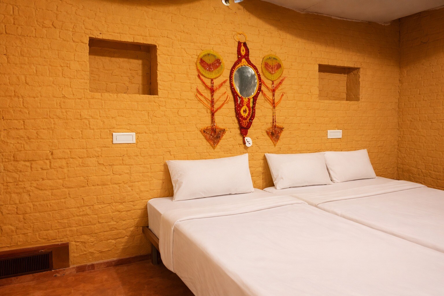 SIYA HOMESTAY - Tap to explore photos