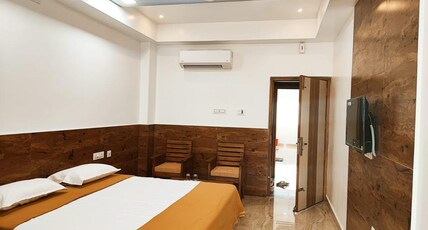 VELAVAN HERITAGE  INN Room Type - Deluxe Room - Non-AC