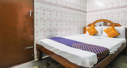 GANGA LODGE Room Type - Double Room Non AC