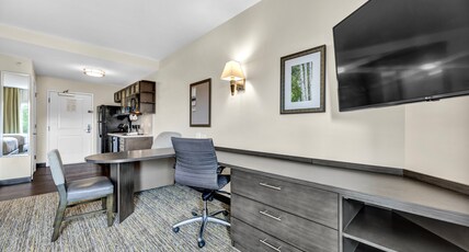 Candlewood Suites DUMFRIES - QUANTICO, an IHG hotel Room Type - 2 Queen Beds Studio Suite Comm Access