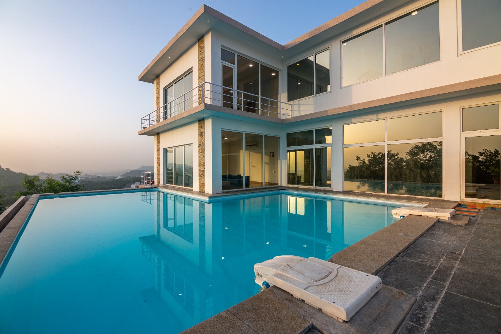Bliss Farm Stays | Hilltop - Tap to explore photos