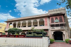 Hotel Karan Villas