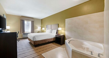 BEST WESTERN EDGEWATER INN Room Type - 1 King Bed, Non-Smoking, High Speed Internet Access, Whirlpool, Microwave And Refrigerator, Full Bre BEST WESTERN EDGEWATER INN Room Type - 1 King Bed, Non-Smoking, High Speed Internet Access, Whirlpool, Microwave And Refrigerator, Full Bre