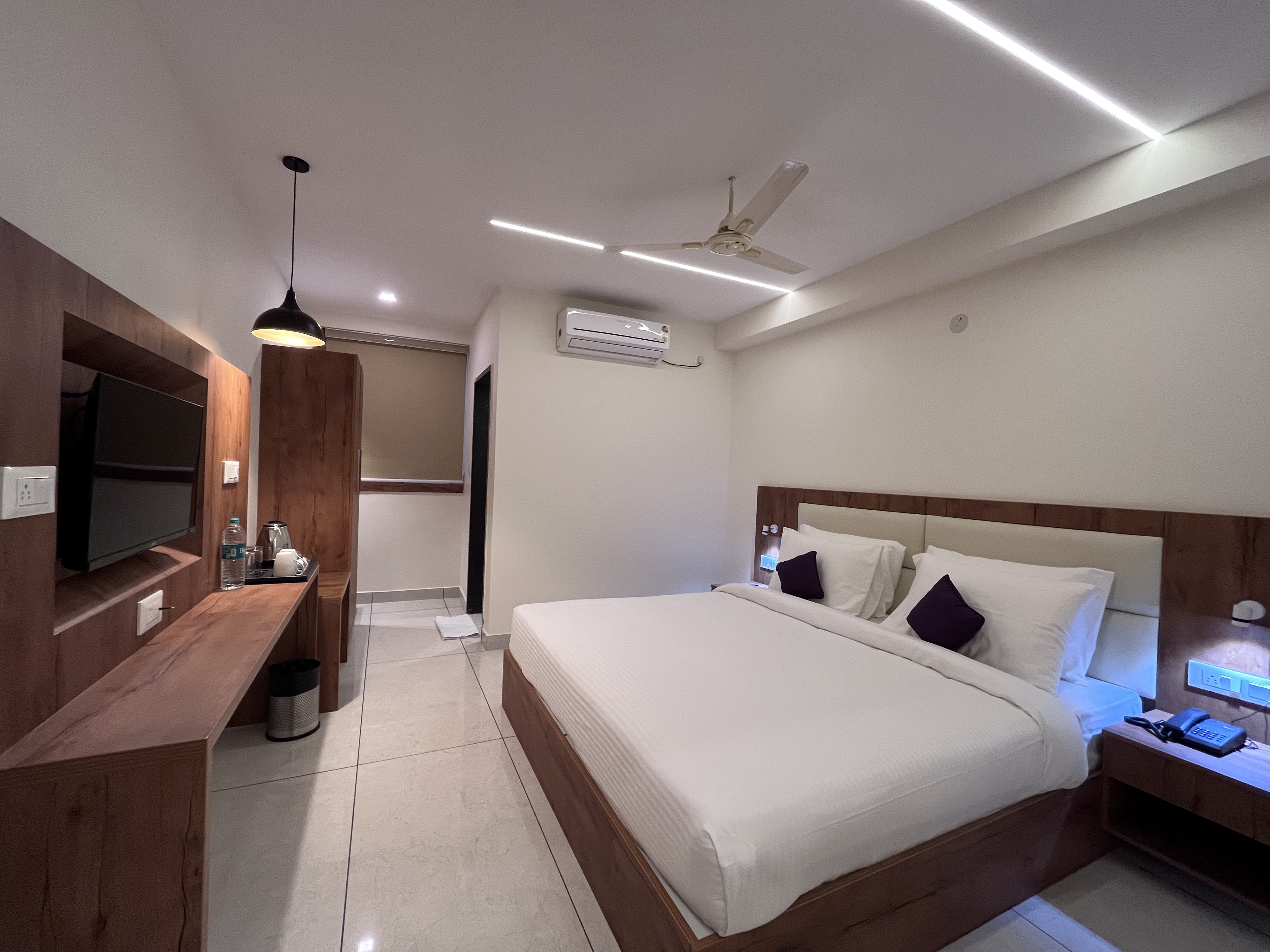 Nexstay Kites Inn - Tap to explore photos